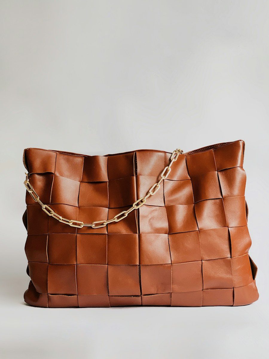 Bolsa Couro Trançado Caramelo